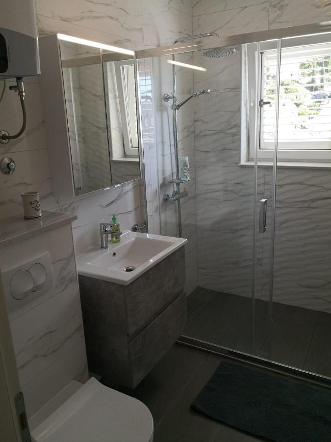 Two Bedroom Apartment With Sea View & Balcony Dubrovnik Dış mekan fotoğraf