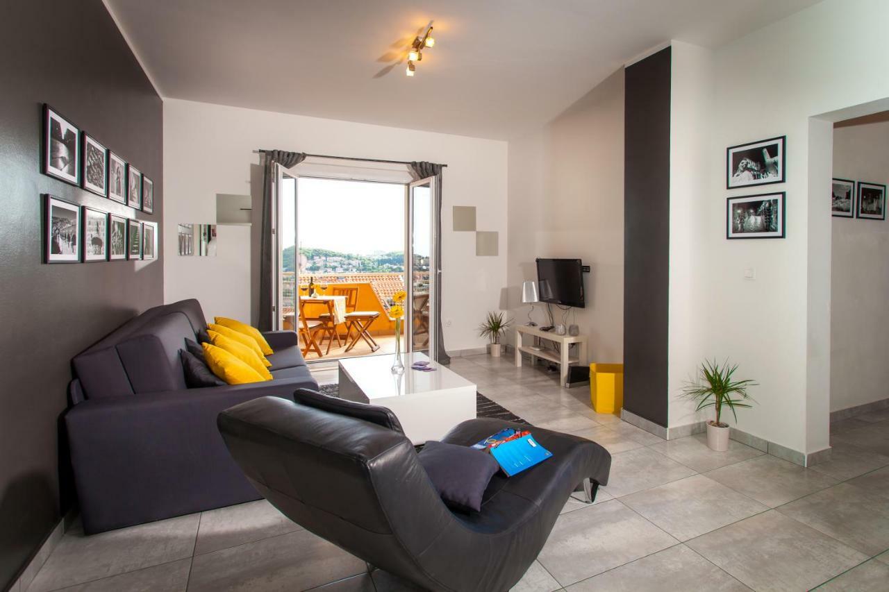 Two Bedroom Apartment With Sea View & Balcony Dubrovnik Dış mekan fotoğraf